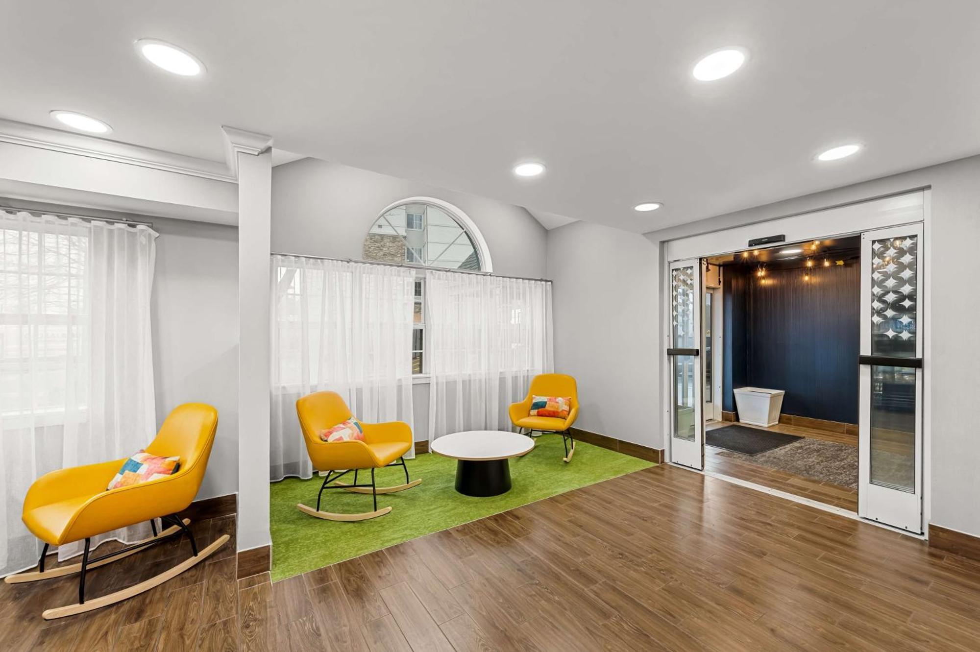 Spark By Hilton Sterling Dulles Airport Exterior foto